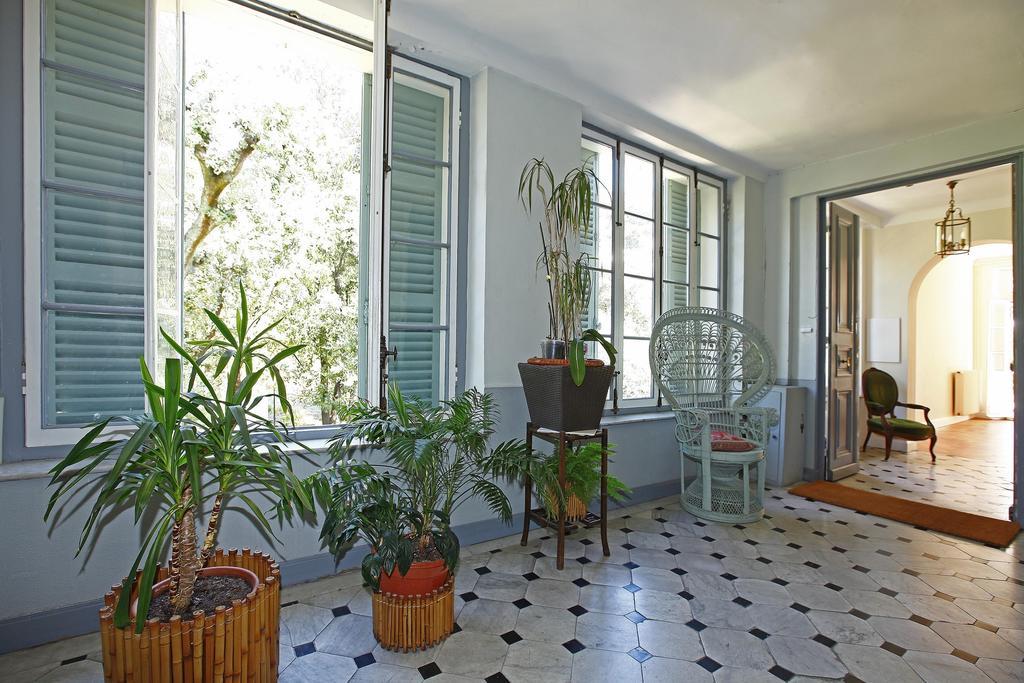Palmeraie - Magnifique Appartement D'Epoque Avec Vue Mer 4 Personnes Avec Terrasse Le Port Nice Bilik gambar